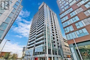 15 Baseball Pl in Toronto, ON - Building Photo