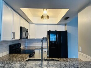 3005 Sir Hamilton Cir in Titusville, FL - Building Photo - Building Photo