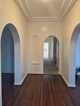 357 S Doheny Dr, Unit 357 S Doheny Dr in Beverly Hills, CA - Foto de edificio - Building Photo