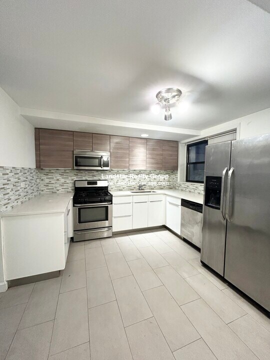 1160 N La Salle Dr, Unit 1160 N. La Salle Dr in Chicago, IL - Building Photo