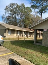 105 Smith St in Petal, MS - Building Photo - Building Photo