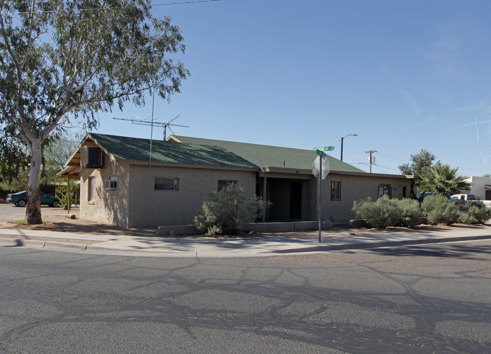 701 E 1st St in Casa Grande, AZ - Building Photo