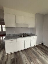 12613 Revere Ave in Cleveland, OH - Building Photo - Building Photo