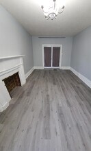 484 English St in London, ON - Building Photo - Building Photo