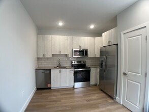 3221 N 13th St in Philadelphia, PA - Building Photo - Building Photo