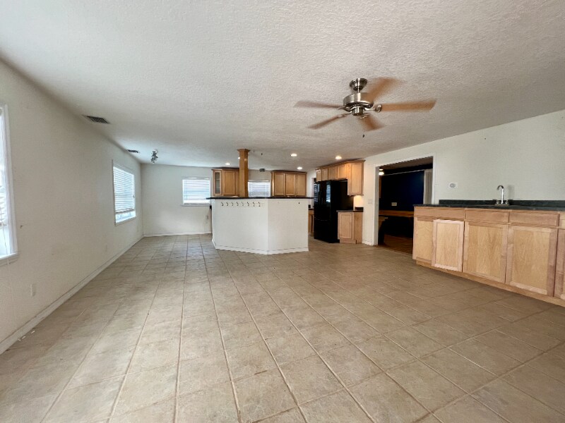 5019 N Ridge St in St. Petersburg, FL - Building Photo