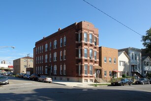 2801 S Wells St Apartments