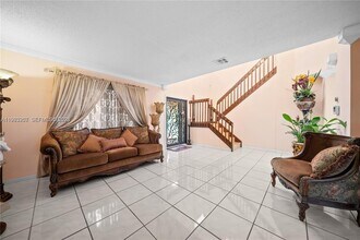 2481 Riverdale Dr N in Miramar, FL - Building Photo - Building Photo