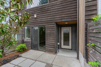 3008 NE 55th St in Seattle, WA - Building Photo - Building Photo
