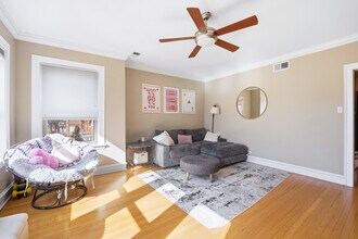 1928 W Addison St in Chicago, IL - Building Photo - Building Photo