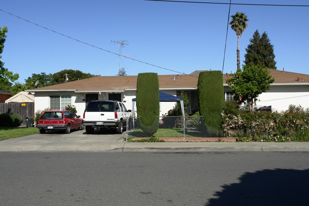 2642-2646 Marlborough Ave in Redwood City, CA - Building Photo