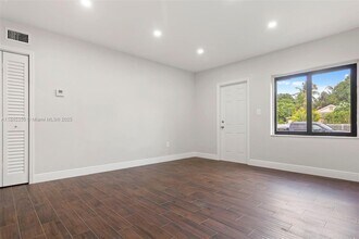 1134 SW 12th Ct in Miami, FL - Building Photo - Building Photo