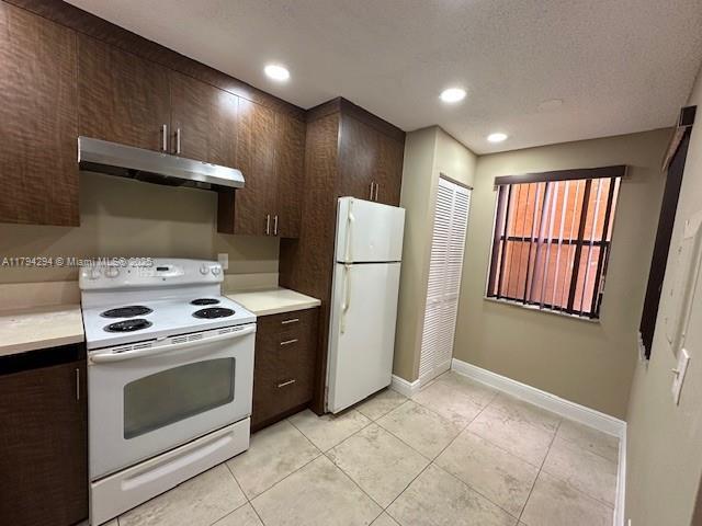 2511 NW 56th Ave in Lauderhill, FL - Building Photo - Building Photo