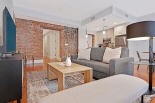 822 Perdido St in New Orleans, LA - Building Photo