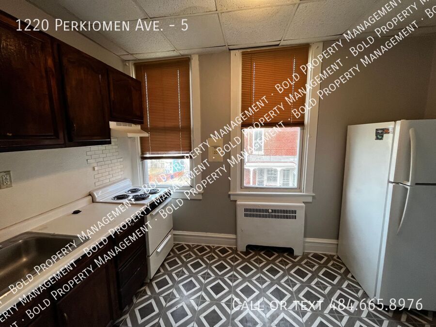 1220 Perkiomen Ave-Unit -5 in Reading, PA - Building Photo