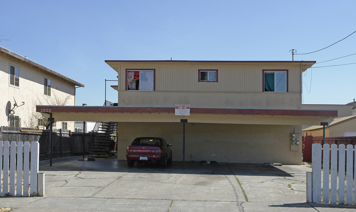 2822 14th St in San Pablo, CA - Building Photo