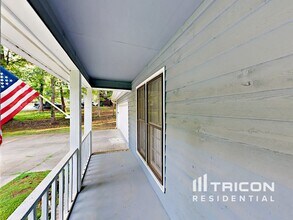 815 Post Ridge Terrace in Stone Mountain, GA - Building Photo - Building Photo