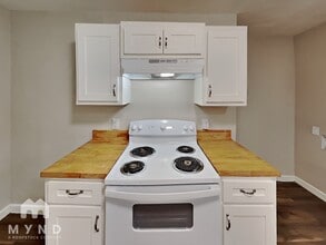 512 E University Ave in Waxahachie, TX - Building Photo - Building Photo