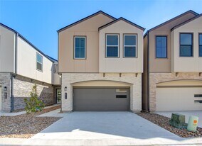 2917 El Fenice Ln in Houston, TX - Building Photo