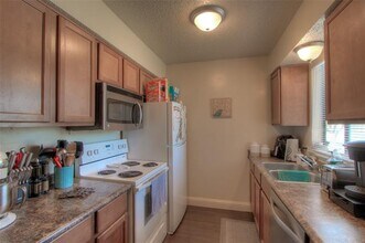 205 W Trinity St in Forney, TX - Foto de edificio - Building Photo