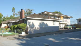 2251 Shamrock Dr in Campbell, CA - Building Photo