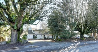 1802 Maple Ln in Kent, WA - Building Photo