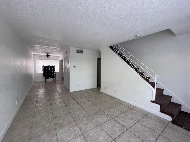 821 NW 46th Ave in Plantation, FL - Building Photo - Building Photo