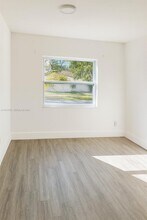 5825 SW 9th Terrace in West Miami, FL - Foto de edificio - Building Photo