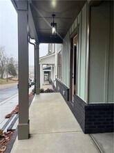 5603 W Pine St in Flowery Branch, GA - Building Photo - Building Photo