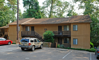 2658 N Point Ct Apartments