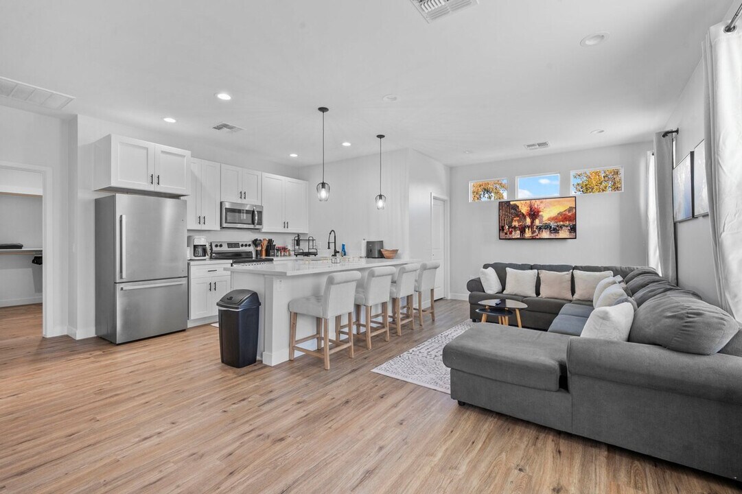 3739 E Taylor St in Phoenix, AZ - Building Photo