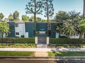 12659 Moorpark Apartments in Studio City, CA - Building Photo - Building Photo