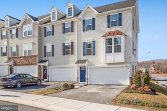 1535 Wilmer Park Ln in Frederick, MD - Foto de edificio - Building Photo