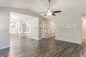 490 Aster Ave in Farmington, AR - Building Photo - Building Photo