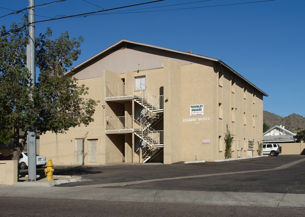 Mountain View Apartments in Phoenix, AZ - Building Photo