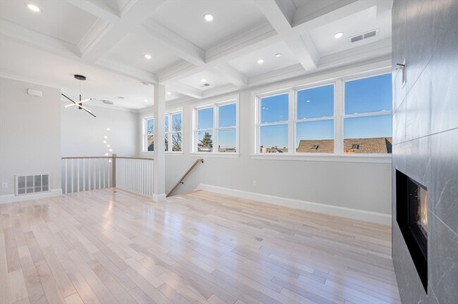 31 Ware St in Somerville, MA - Building Photo - Building Photo