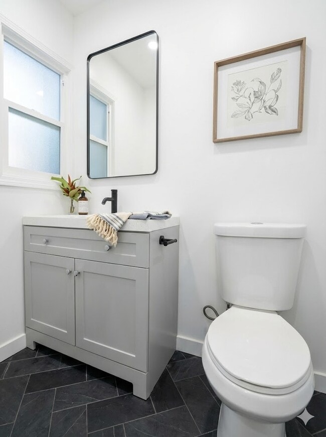 4500 Gilbert Pl in Los Angeles, CA - Foto de edificio - Building Photo