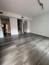 11411 NW 60th St in Doral, FL - Building Photo - Building Photo