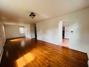 59 Lafayette Ave in East Hartford, CT - Building Photo - Building Photo