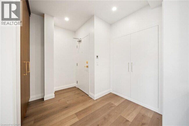 153 Main St E in Milton, ON - Building Photo - Building Photo