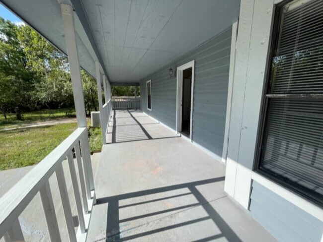 9332 Trevarthon Rd in Orlando, FL - Building Photo - Building Photo