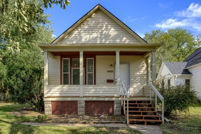 property at 1003 S 42nd St