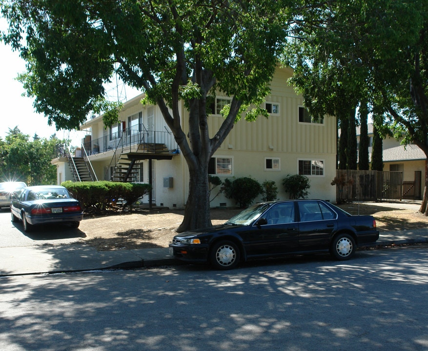 466 Hawthorn Ave in Sunnyvale, CA - Building Photo