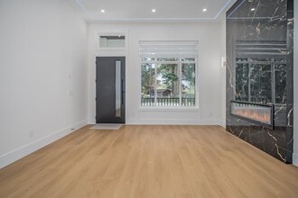 16935-1690A 0A Ave in Surrey, BC - Building Photo - Building Photo