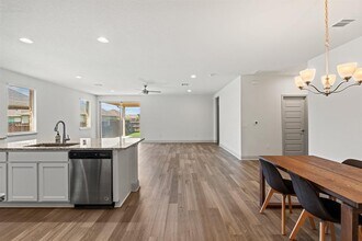 16737 Marcello Dr in Pflugerville, TX - Foto de edificio - Building Photo