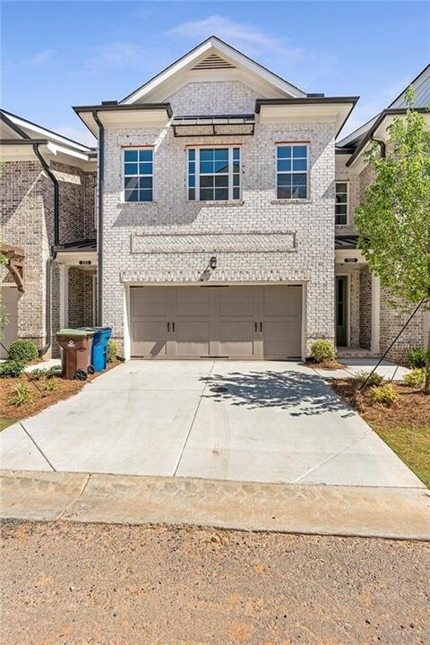 535 Clover Ln in Alpharetta, GA - Building Photo