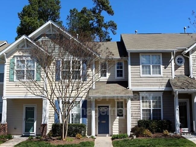 308 Hamlet Park Dr in Morrisville, NC - Building Photo - Building Photo