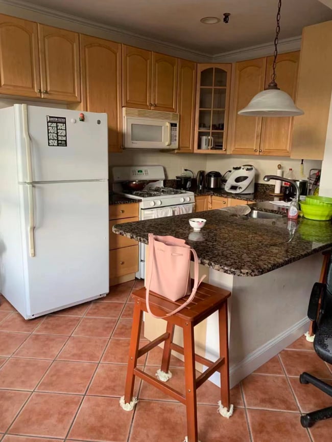 property at 18 Edison Grn
