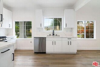 6686 Drexel Ave in Los Angeles, CA - Building Photo - Building Photo