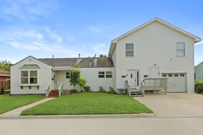 property at 5309 Perry Ave